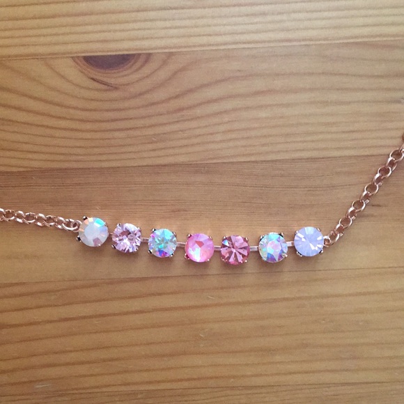 Shades of Pink Crystal Bracelet🌸🎀